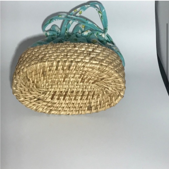 C & C California Blue and White Flower Wicker Bottom Bag - Picture 4 of 5